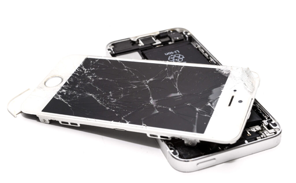 iPhone LCD Screen Replacement Cost in SIngapore